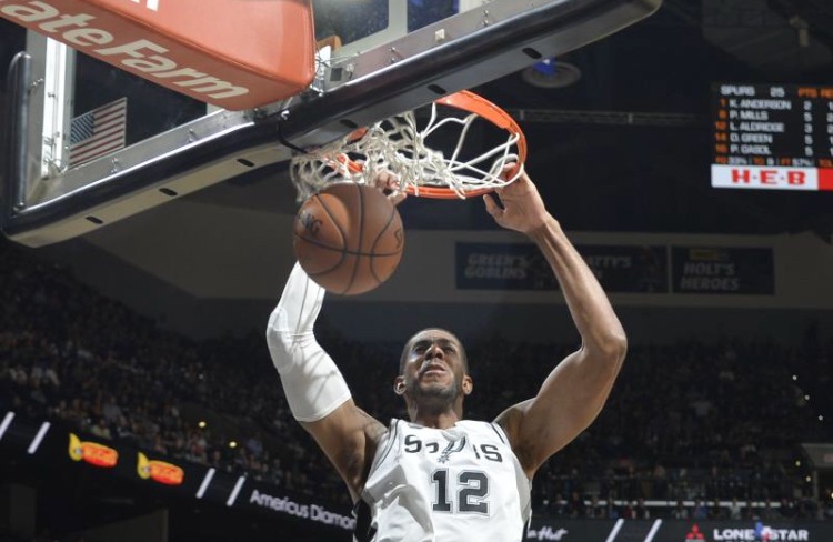 NBA 2017-18: Spurs thắng OKC trong ngày Melo có cú ném gây tranh cãi