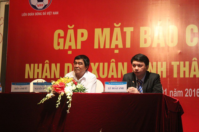 PCT VFF Nguyễn Xuân Gụ lại hâm nóng hội trường