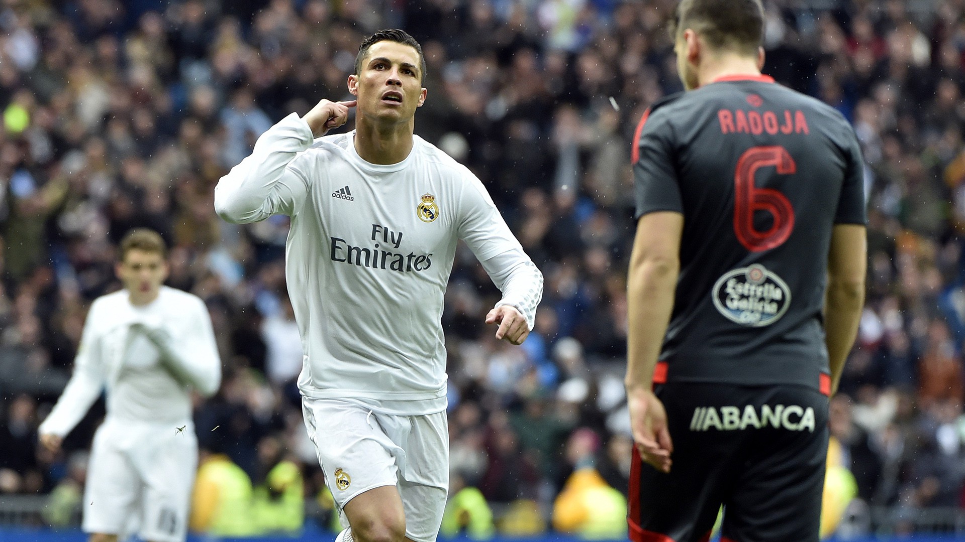 Real Madrid 7-1 Celta Vigo: Lời đáp trả từ Ronaldo