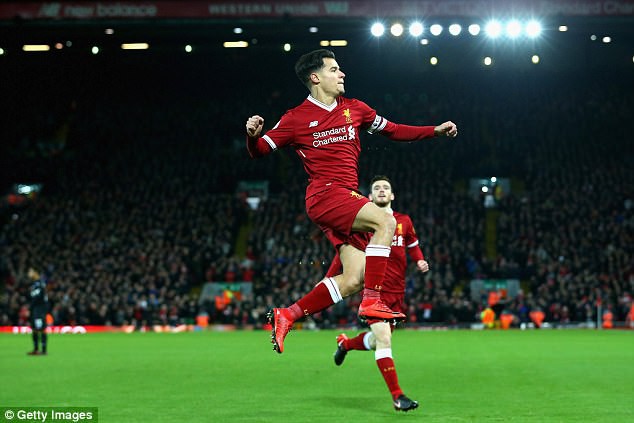 Ronaldo "béo" cảnh báo Coutinho về tương lai ở Barca