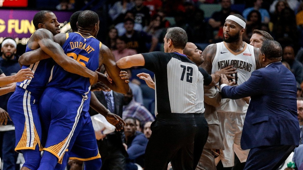 Tin NBA 10/12: Nếu Durant chiến Cousins, ai sẽ thắng?