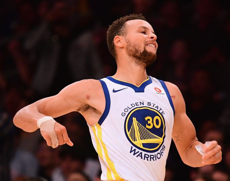 Tin NBA 20/12: Curry có thể bỏ lỡ đại chiến với Cavaliers