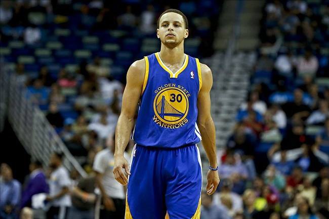 Tin NBA 28/11: Tranh cãi chuyện Stephen Curry vô cảm với CĐV nhí