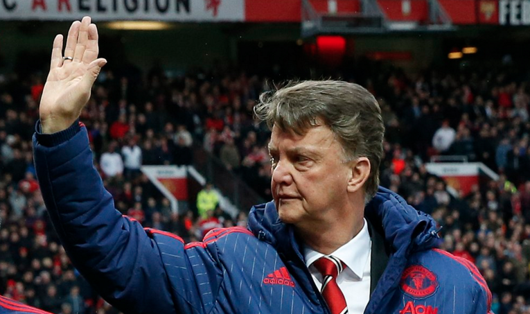 Van Gaal dùng Herrera để chọc tức Swansea