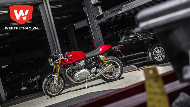 Chiêm ngưỡng “Quỷ dữ” Triumph Thruxton 1200R 2016 tại Hà Nội