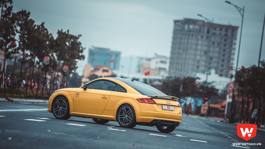 Nissan 370Z v&agrave; Audi TT