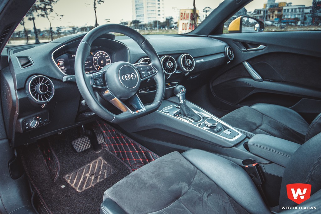 Nissan 370Z v&agrave; Audi TT