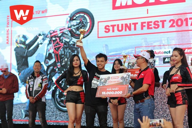 Stunter Th&aacute;i Lan Chollahii Kaewmol dẫn đầu với số điểm gần như tuyệt đối
