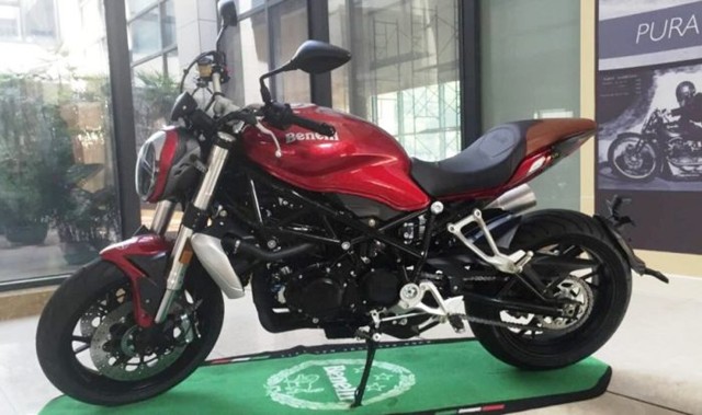 Hé lộ motor 750 phân khối của Benelli “nhái” Ducati Monster?