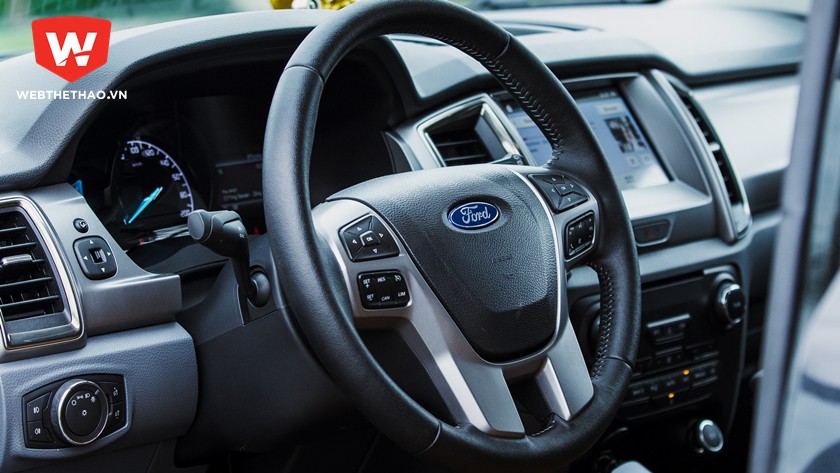 Trải nghiệm công nghệ mới trên Ford Everest: Đáng giá!