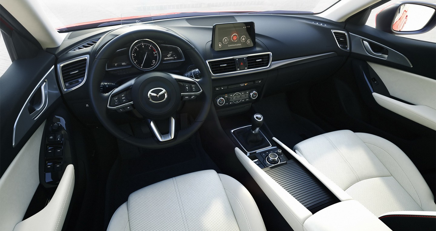 Hôm nay, Mazda 3 2017 ra mắt người tiêu dùng Hà Nội