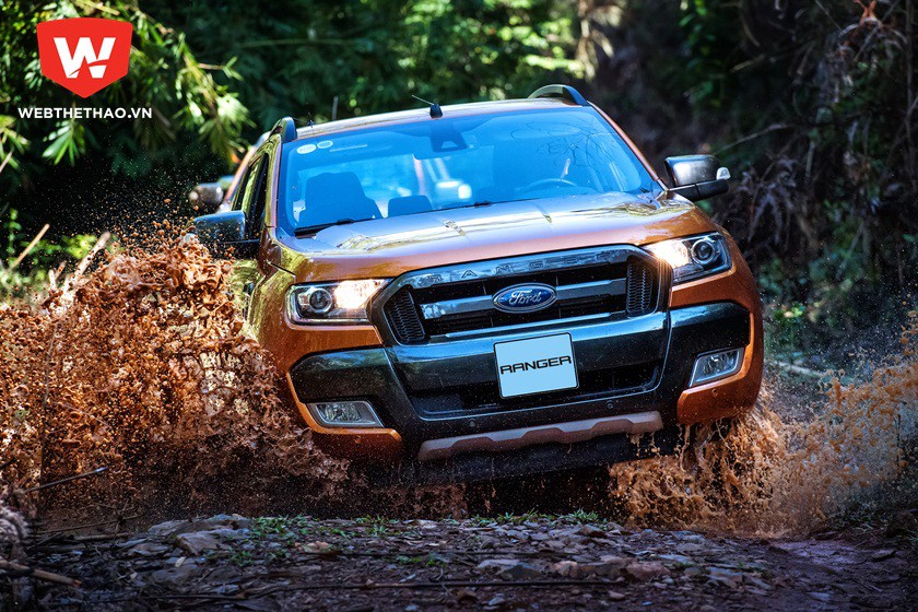 Ford Việt Nam ra mắt Ranger Wildtrak 2.2L 4x4, giá 866 triệu đồng