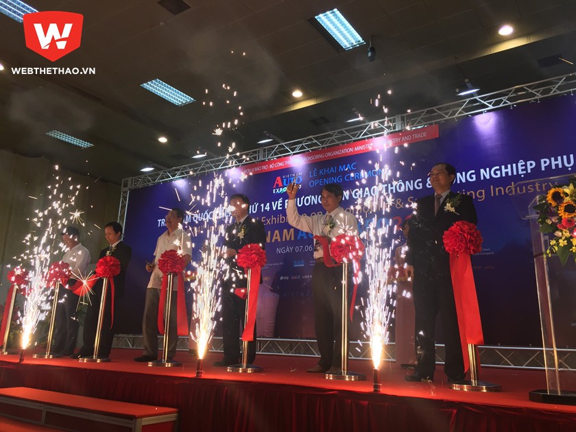 Triển lãm Vietnam Autoexpo 2017 chính thức khai mạc tại Hà Nội