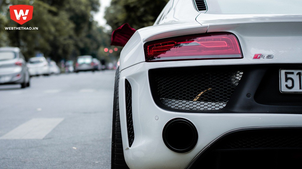 audi-r8-do-ha-noi audi-r8-do-ha-noi