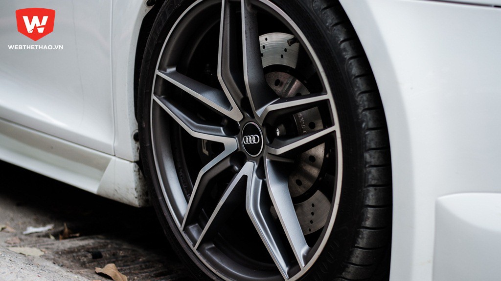 audi-r8-do-ha-noi audi-r8-do-ha-noi