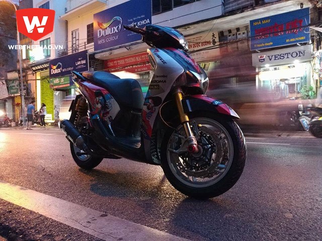 Thêm 01 chiếc Honda SH độ thụt hành trình ngược Ohlins tại Hà Nội