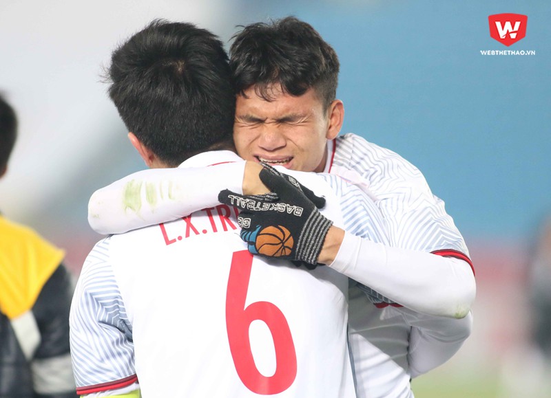 HLV Lê Thụy Hải: “U23 Việt Nam khóc, chúng tôi cũng khóc theo”
