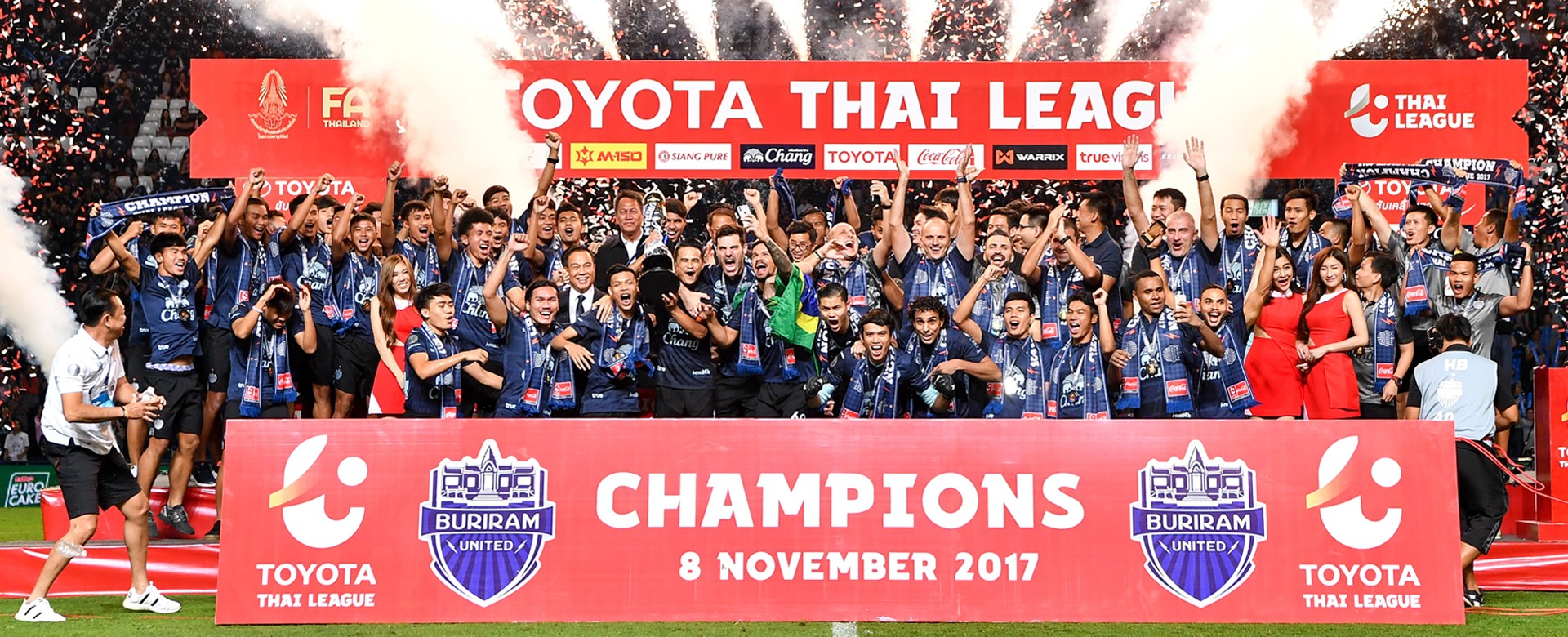 Doanh thu của ĐKVĐ Thai League 2017 hơn cả 1 nhiệm kỳ 3 năm VPF