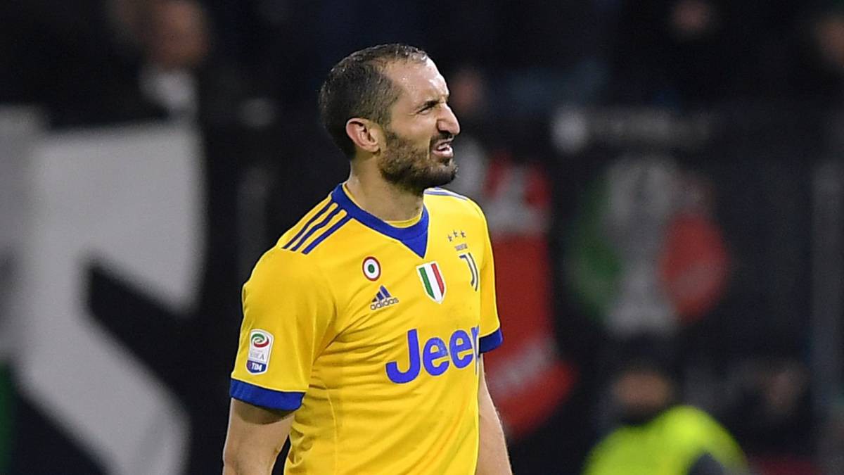 H&igrave;nh ảnh: Chấn thương của Chiellini kh&ocirc;ng nghi&ecirc;m trọng