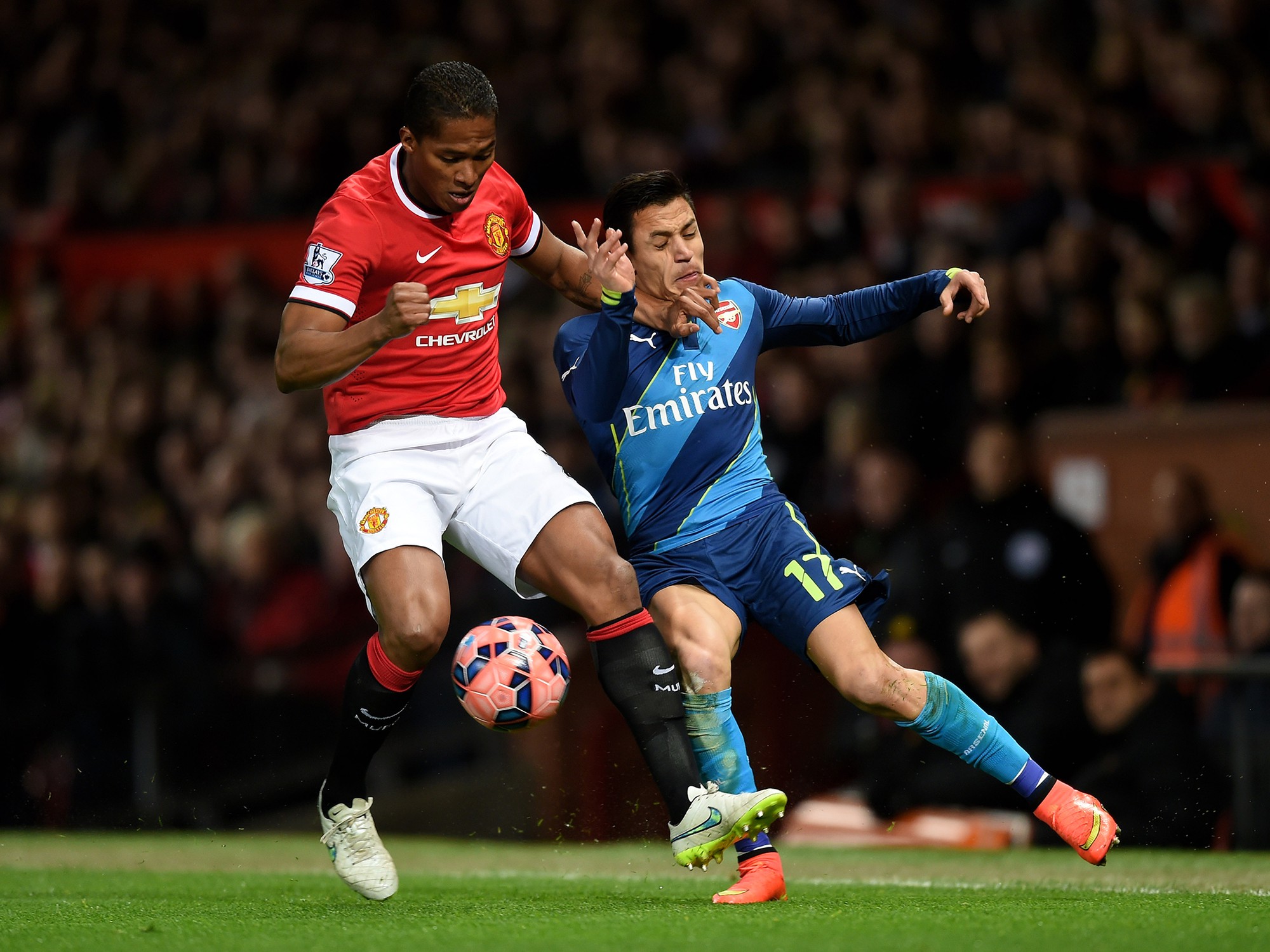 Man Utd từng thực hiện 81 đường tạt b&oacute;ng trong trận gặp Fulham