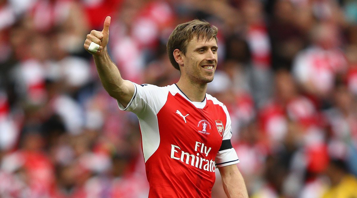Monreal mở tỷ số cho Arsenal