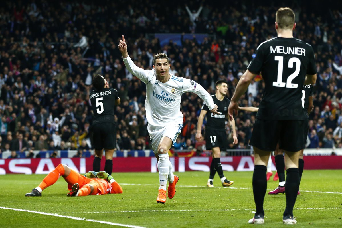 H&igrave;nh ảnh: Ronaldo đạt 100 b&agrave;n trong 95 trận c&ugrave;ng Real