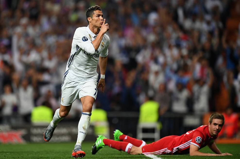 H&igrave;nh ảnh: Ronaldo l&agrave; nỗi &aacute;m ảnh cho Bayern