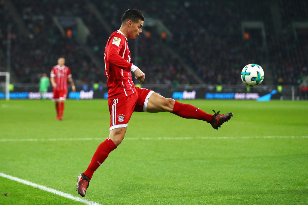 H&igrave;nh ảnh: James đang chứng tỏ sức mạnh từ ch&acirc;n tr&aacute;i của m&igrave;nh tại Bayern
