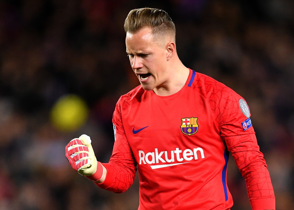 H&igrave;nh ảnh: Thủ m&ocirc;n Ter Stegen tranh Zamora