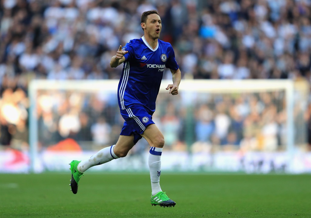 B&aacute;n Matic cho Man Utd g&acirc;y thiệt hại lớn cho Chelsea