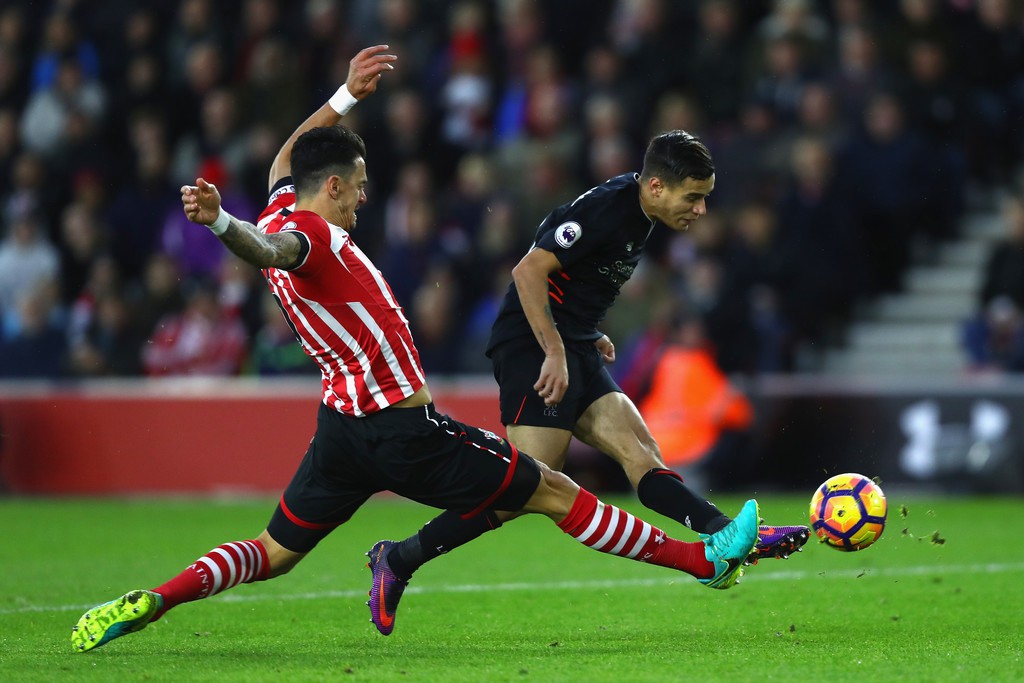 Liverpool thiếu phương &aacute;n B tr&ecirc;n h&agrave;ng c&ocirc;ng khi phụ thuộc qu&aacute; mức v&agrave;o Coutinho, Mane v&agrave; Firmino