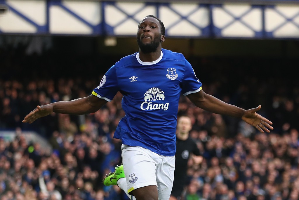 Man Utd v&agrave; Chelsea c&ugrave;ng đề nghị 75 triệu bảng