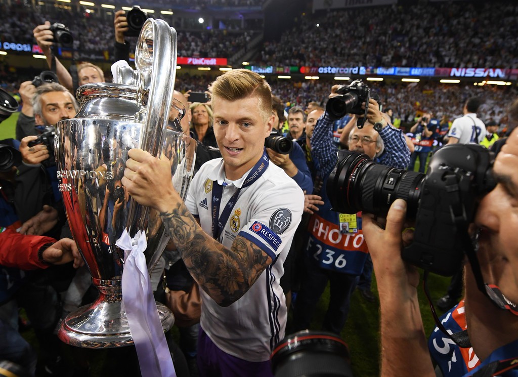 C&ugrave;ng với Ronaldo, Kroos l&agrave; cầu thủ chơi nhiều trận nhất của Real trong 3 m&ugrave;a qua