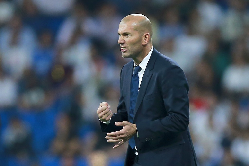 Zidane đang chứng tỏ sự cao tay tr&ecirc;n băng ghế huấn luyện