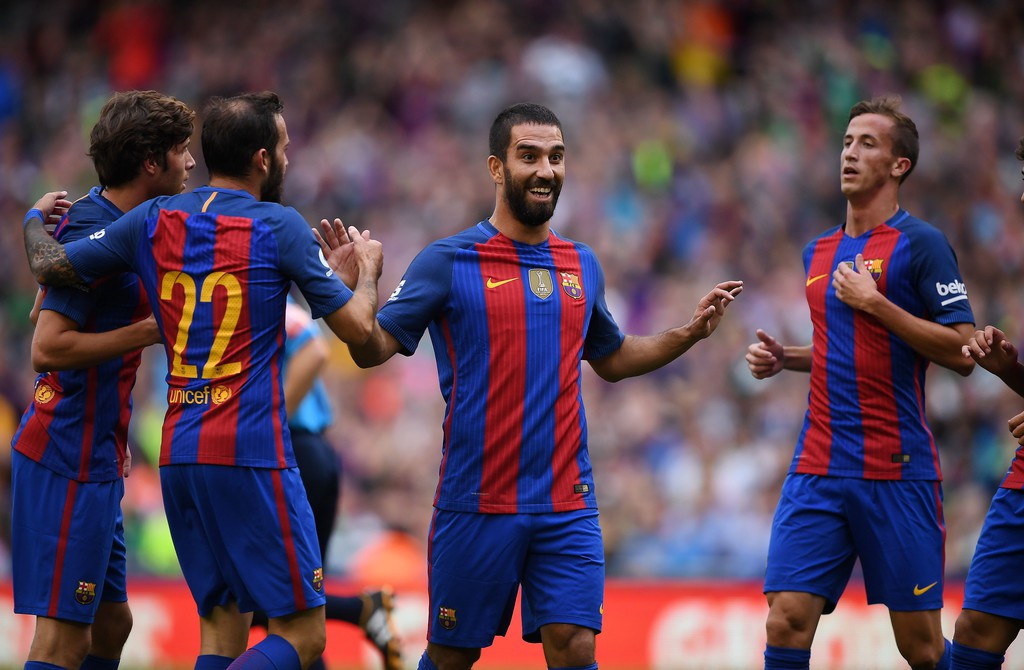 Ngôi sao nào bị đối xử bất công nhất Barcelona?