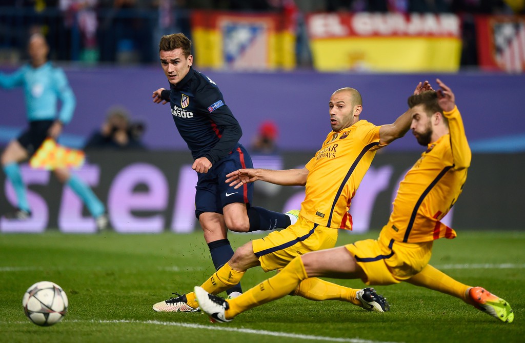Barcelona sụp đổ: Ác mộng bắt đầu từ hàng thủ