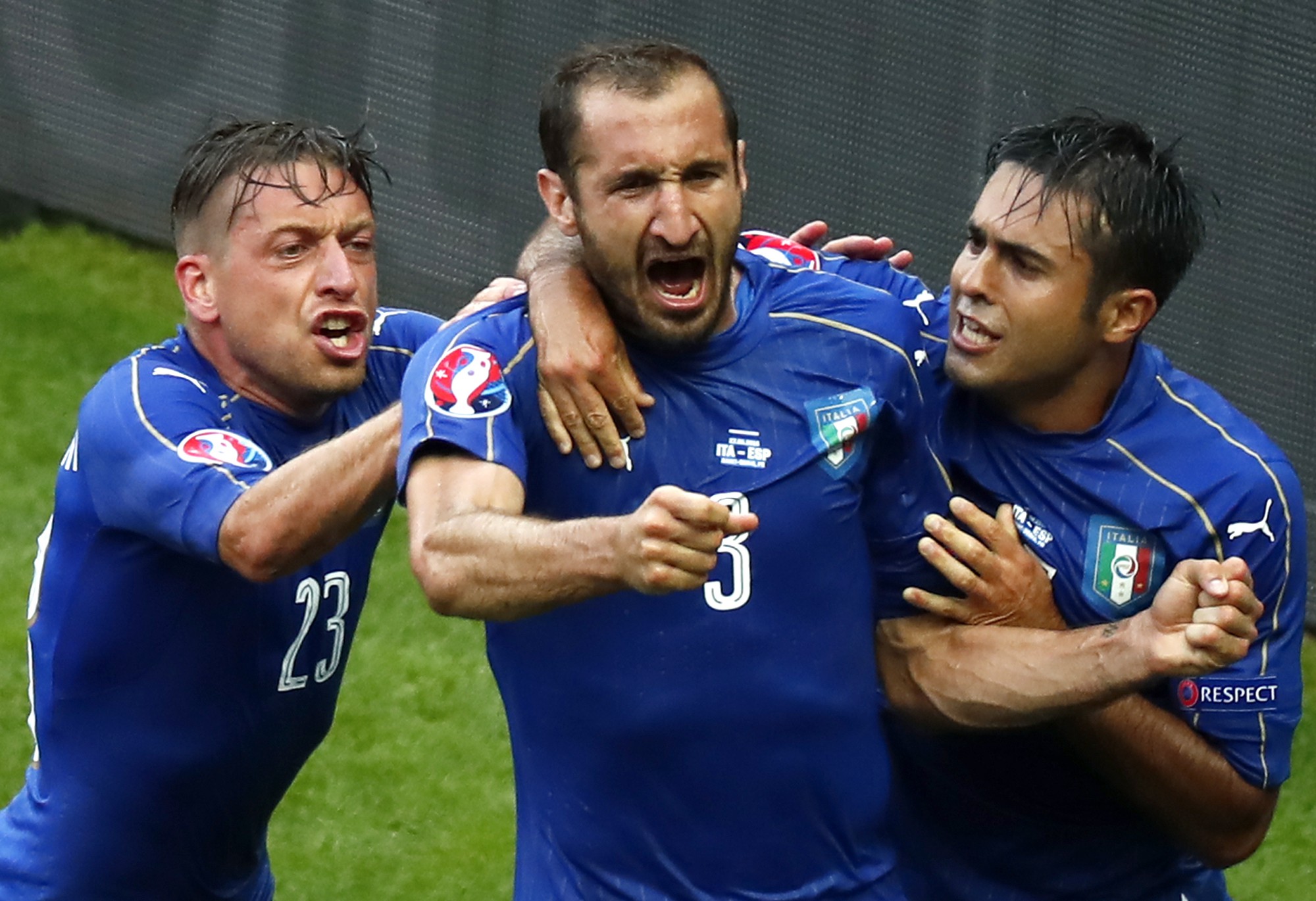 Bí quyết phá hủy tiqui-taca của Conte
