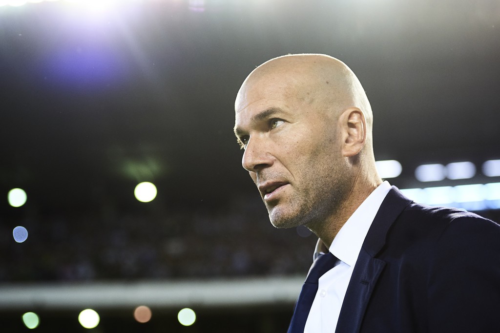 Bộ não Zidane xóa sạch nguy nan