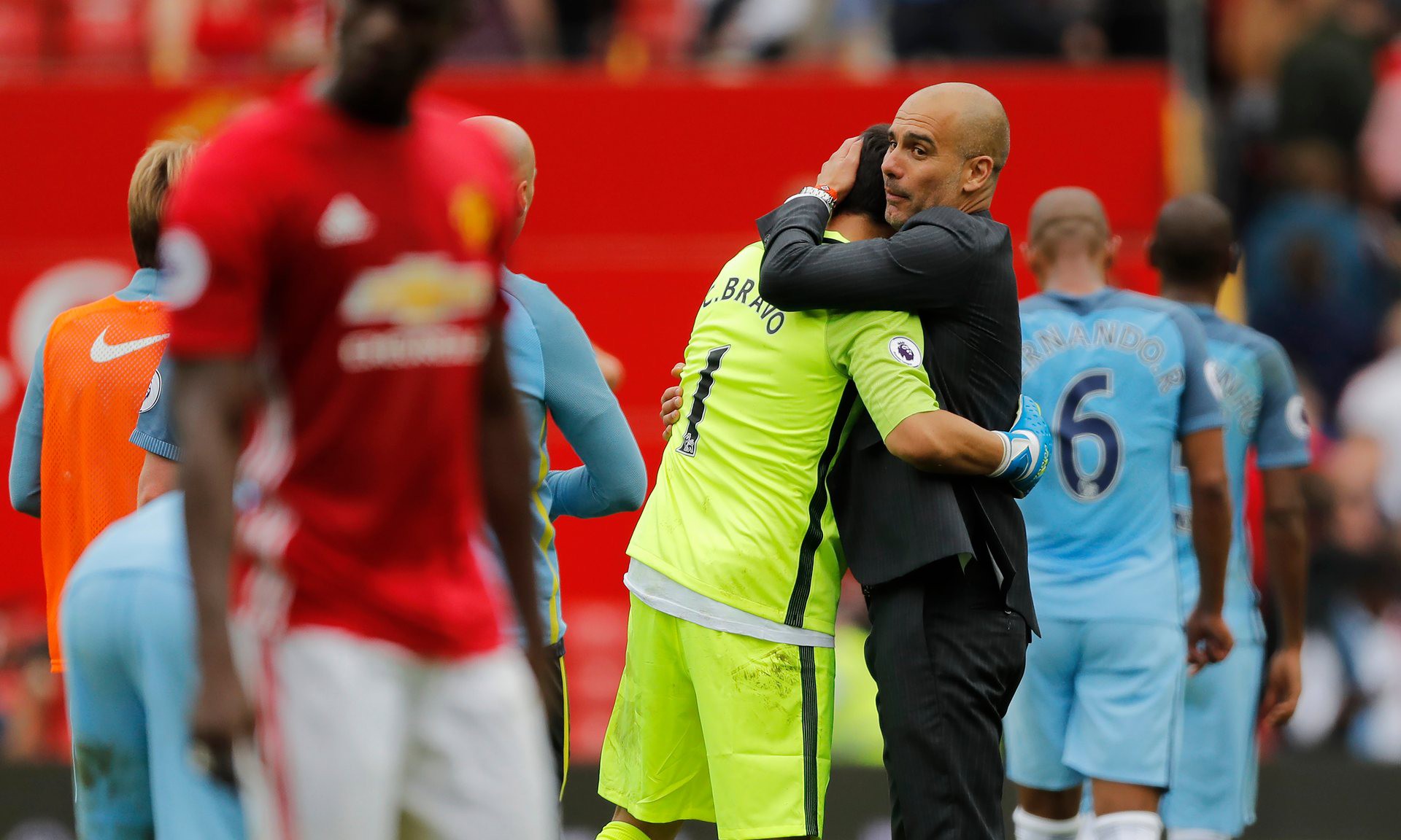 Bravo chưa phải “bùa hộ mệnh” của Guardiola