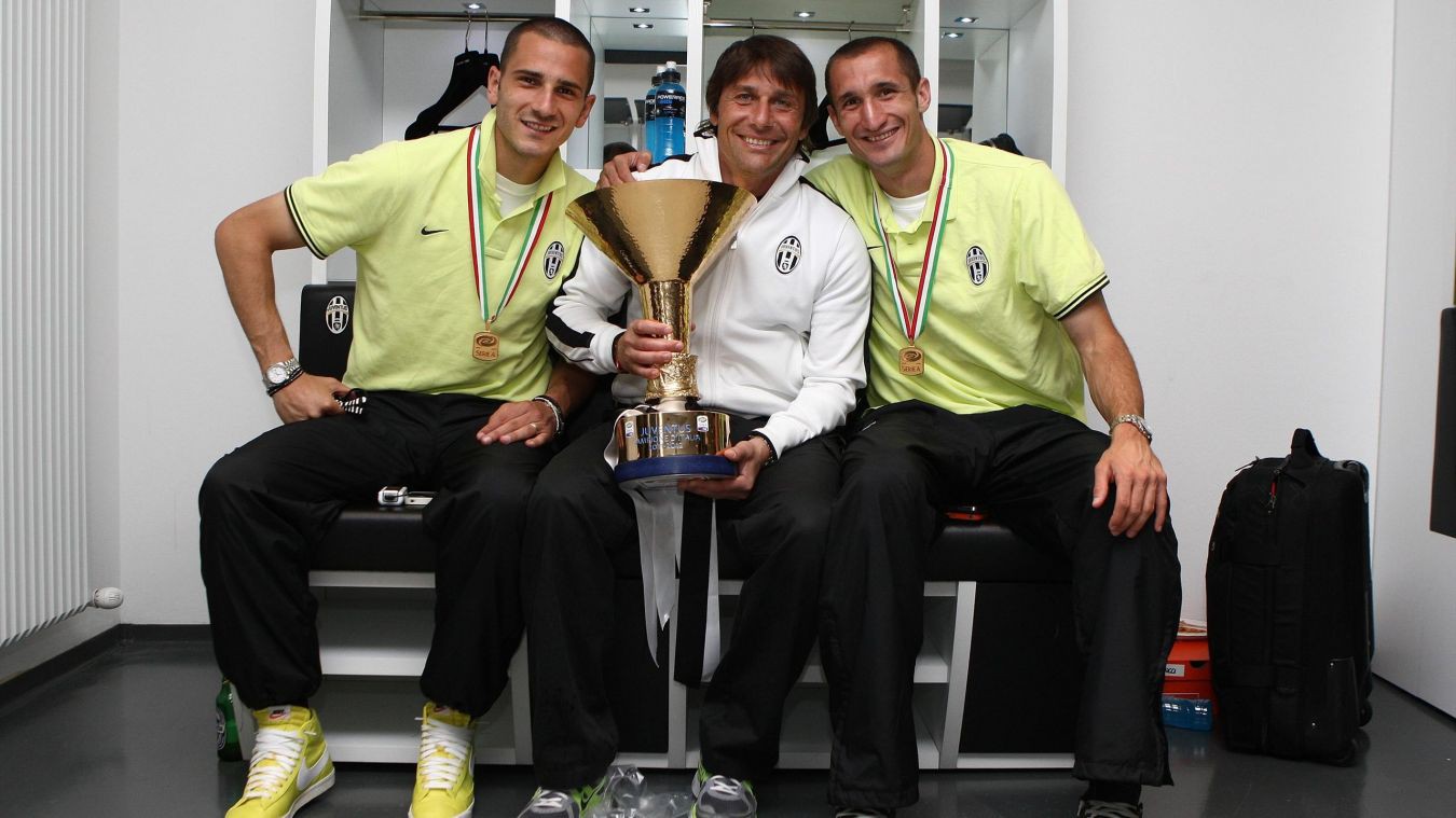 ĐT Italia là phiên bản khuyết của Juventus-Conte