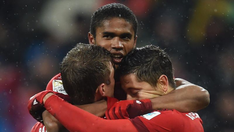 Guardiola khó xử với “đôi cánh” của Bayern