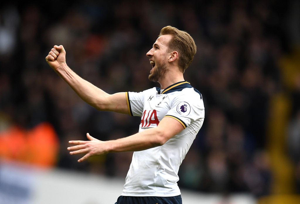23 tuổi, 100 bàn, ai giỏi bằng Harry Kane?