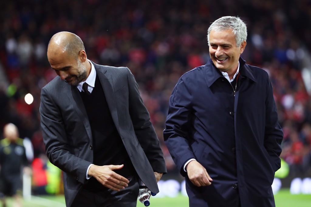 HLV người Anh mất "miếng cơm manh áo" ngay tại Premier League