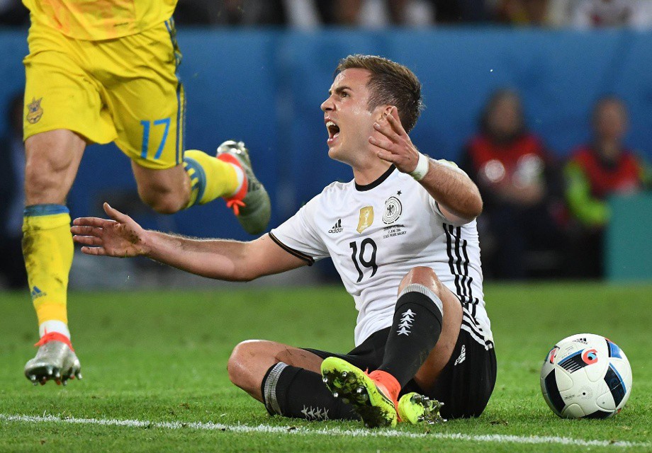Joachim Loew tiếp tục đặt cược vào "số 9 ảo" Goetze