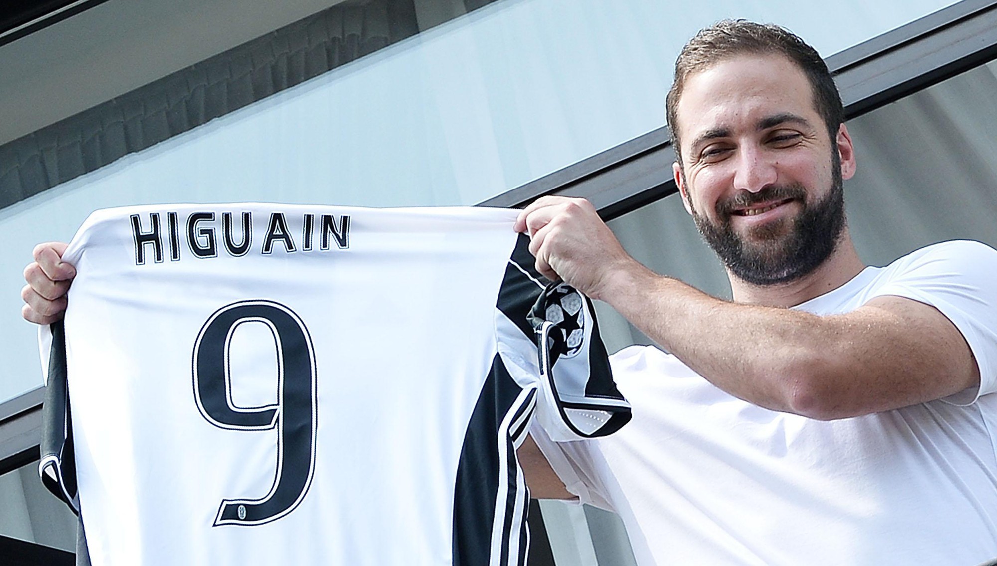 Juventus và canh bạc 90 triệu euro