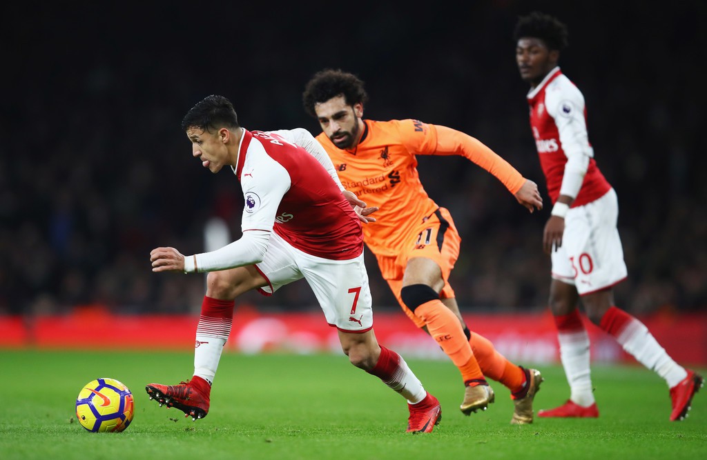 Kết quả bóng đá: Arsenal và Liverpool rượt đuổi với 6 bàn thắng