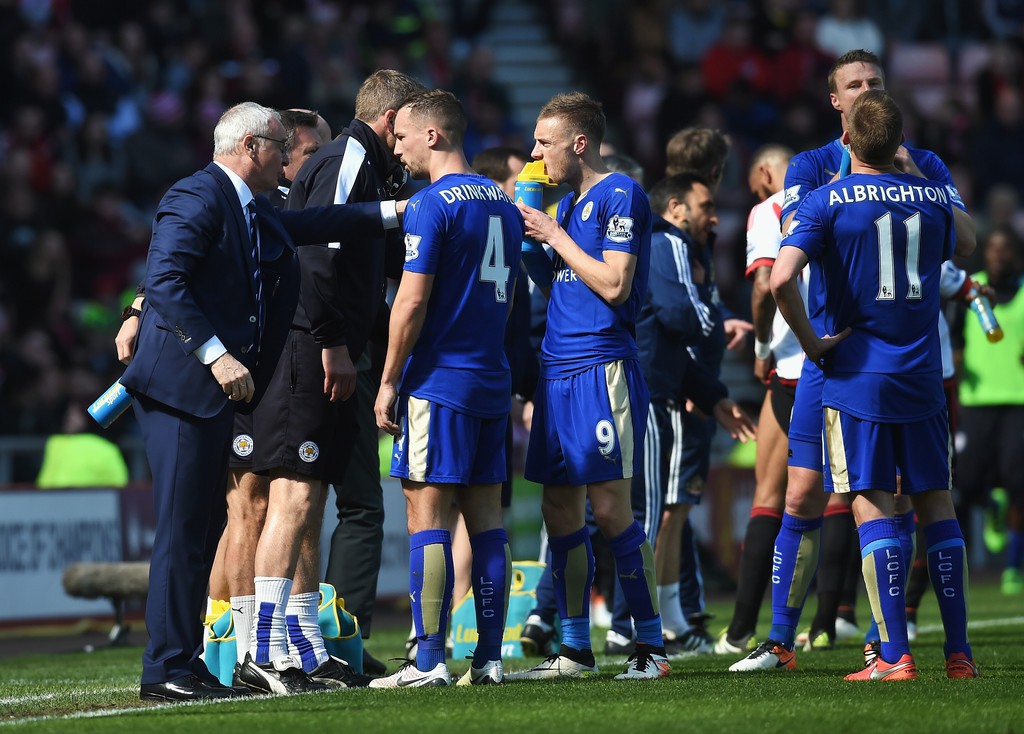 Leicester - Chơi bóng dài bắc cầu tới giấc mơ vô địch