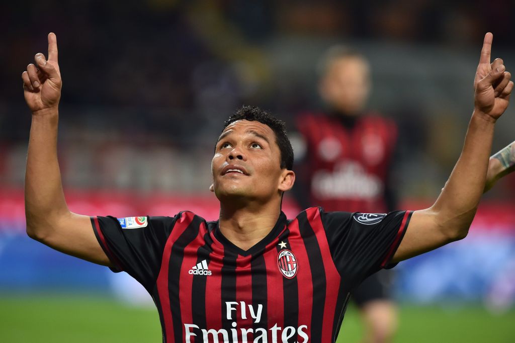 Milan “hạ gục nhanh, tiêu diệt gọn” Palermo trong một hiệp