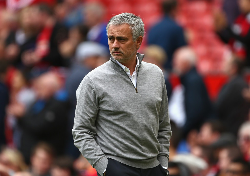 Mourinho “xoay” nhiều, Man Utd có "sung" cho chung kết Europa League 2017?