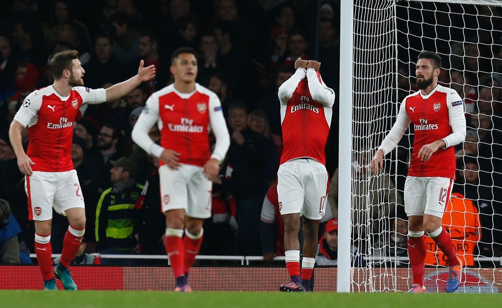 Lỡ ngôi đầu, Arsenal - Man City mang nỗi sầu Champions League?